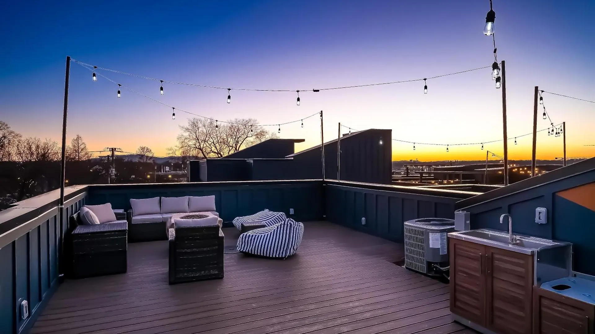 Rooftop Deck Hot Tub Game Room Downtown 纳什维尔 0*,